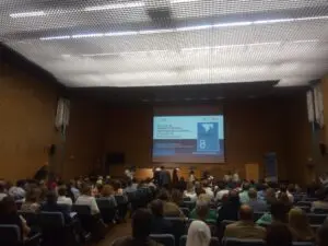 Presentación Papeles 8: El modelo AICP y sus beneficios en Residencias de Personas Mayores. Derribando mitos Sala antes inauguracion