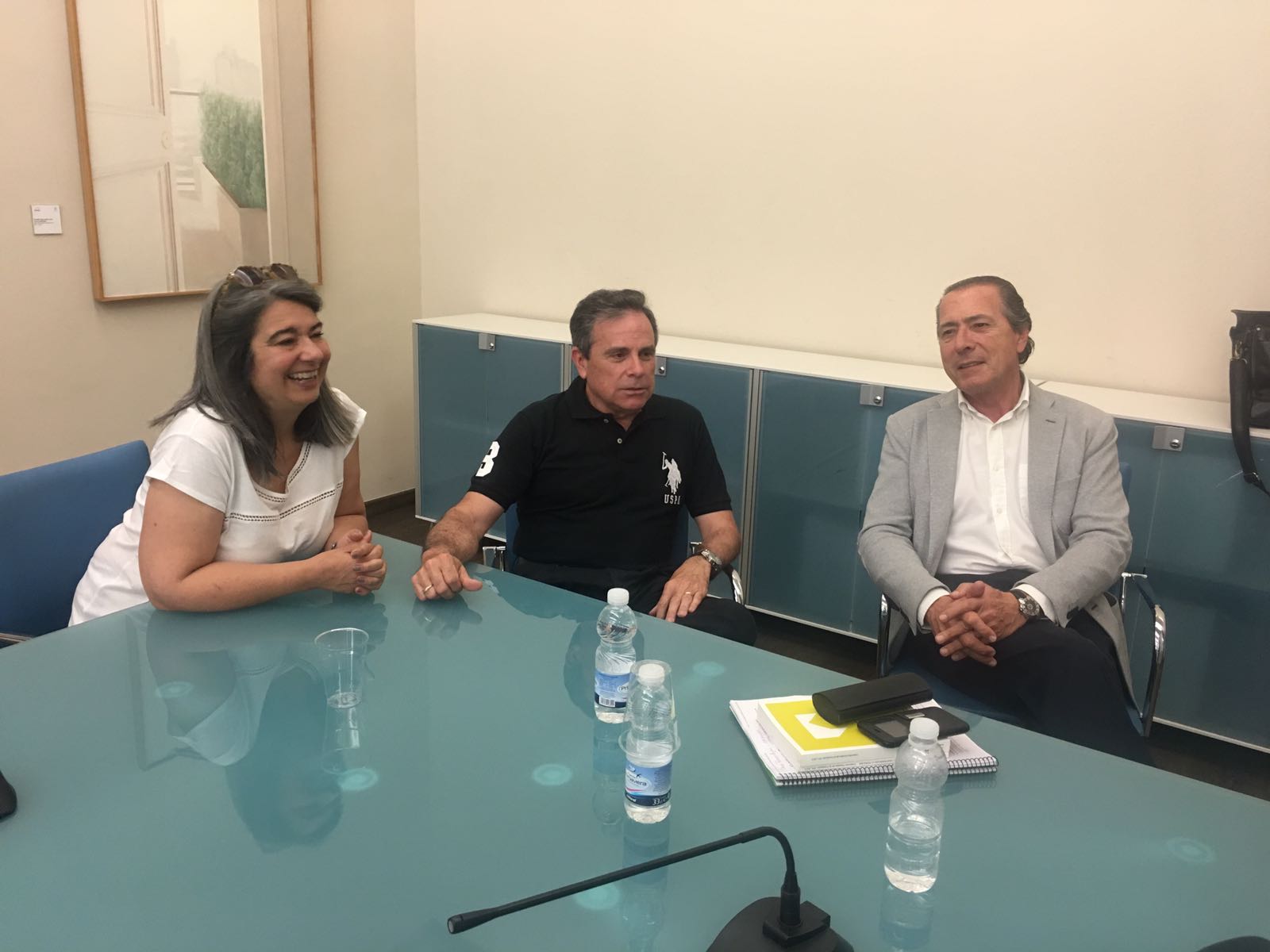 Miguel Zaragoza Fernández, diputado del Área de Bienestar de las personas de la Diputación de Alicante y José Ramón Martínez Riera, de la Asociación de Enfermería Comunitaria.