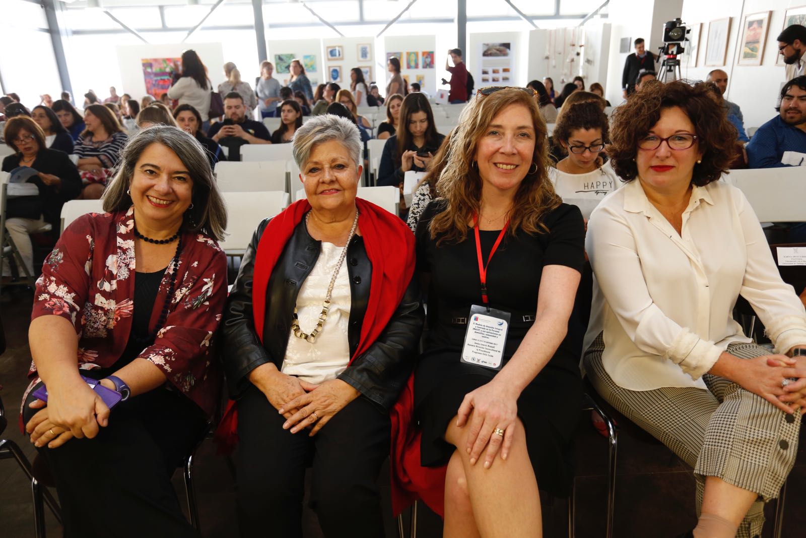 Clarisa Ramos, Pilar Rodríguez y, a la derecha, Teresa Martínez