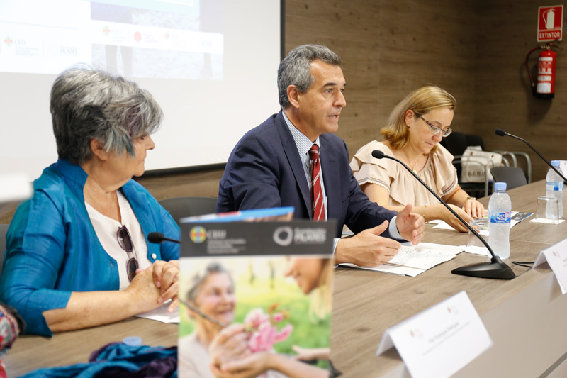 Presentado el Título Propio en Experto Universitario en Intervenciones en Gerontología, Discapacidad y Familias Antonio Calvo