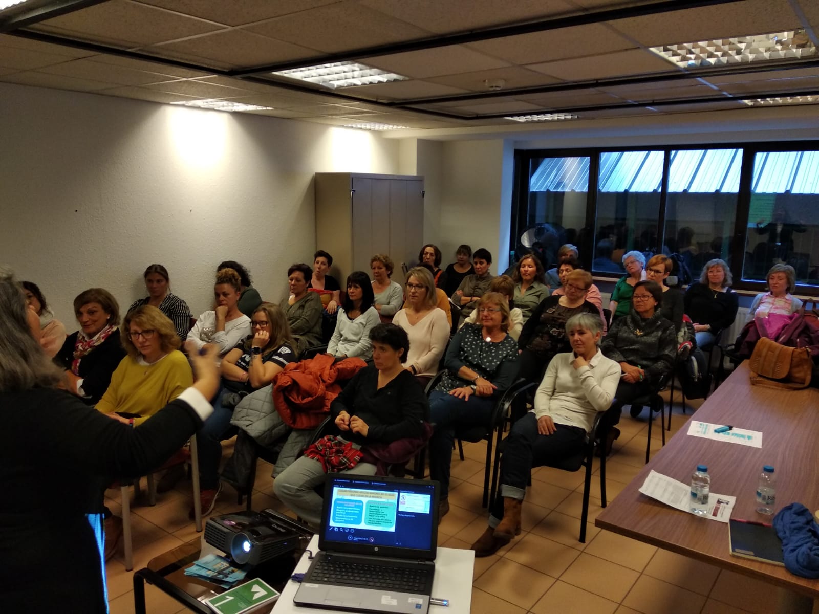 Convenio de Colaboración entre el Gobierno de Andorra y la Fundación Pilares 181105 andorra 03 taller 03