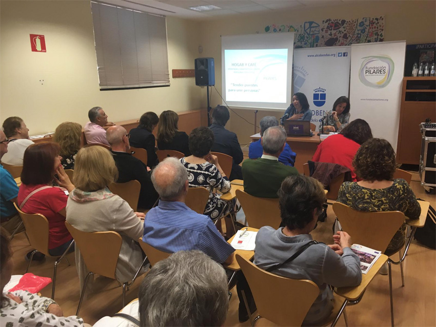 Presentación del Programa Hogar y Café -Viviendas Compartidas entre Personas Mayores-, a Entidades/Asociaciones/Personas Mayores del municipio de Alcobendas 190514 hogarycafe alcobendas foto 008 yessica 02
