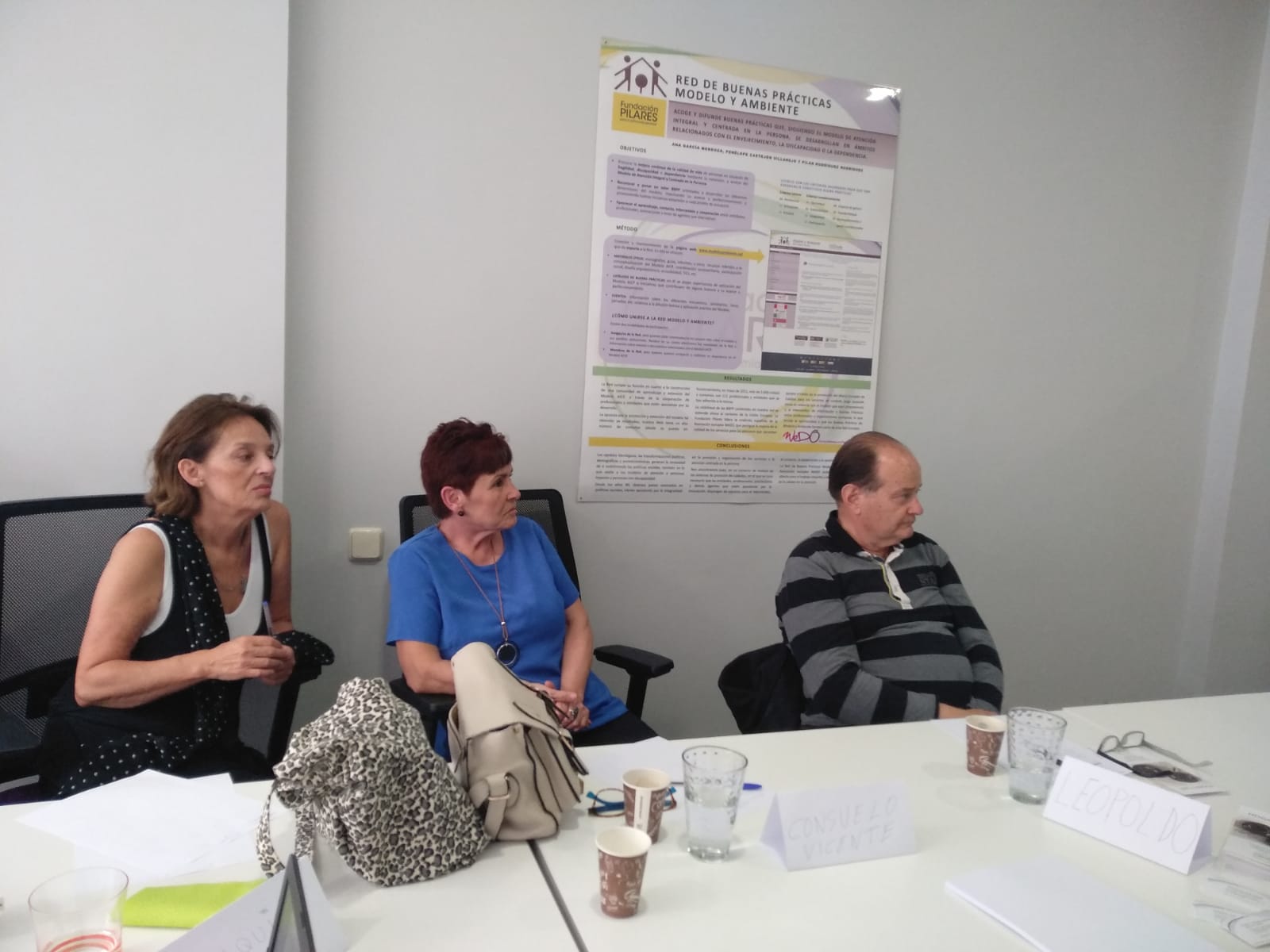 Hogar y Café: primer encuentro grupal de personas mayores interesadas en compartir vivienda. 12/06/2019 190612 encuentro grupal hogar cafe 02