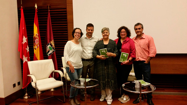 Presentamos la Guía 'Sexualidad en Entornos Residenciales de Personas mayores. Guía de actuación para profesionales' Autores de la Guía Nº3 de la Jornada Sexualidad