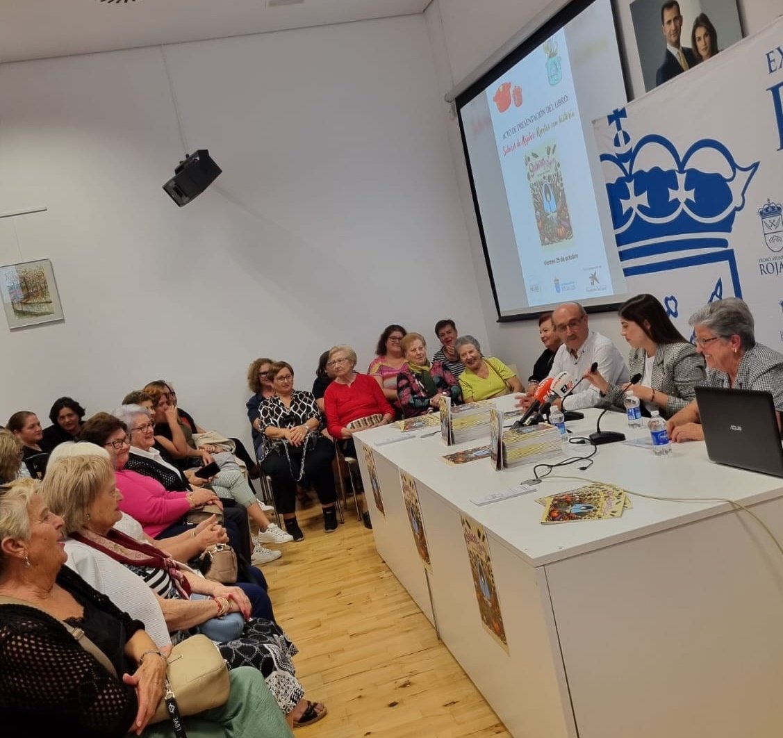 Presentación del libro 'Sabores de Rojales' GawmJtIWYAAhdsg